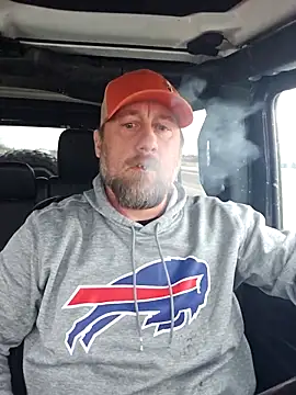 Snapshot of akstr8 chatting on October 30, 2025, 12:01 am akstr8 online show from October 30, 2025, 12:01 am