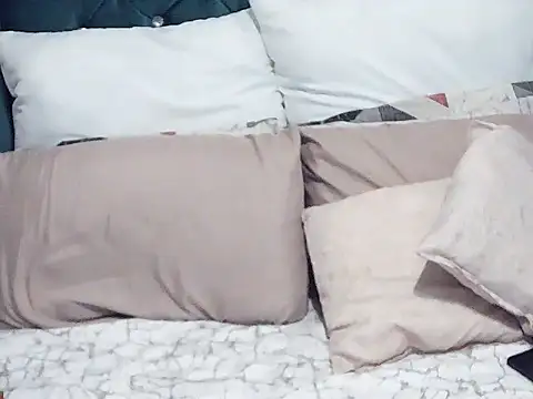 Snapshot of STOCKS24 chatting on November 21, 2025, 4:38 pm STOCKS24 online show from November 21, 2025, 4:38 pm