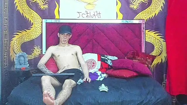 Snapshot of Pride_couple chatting on February 3, 2026, 6:40 am Pride couple online show from February 3, 2026, 6:40 am