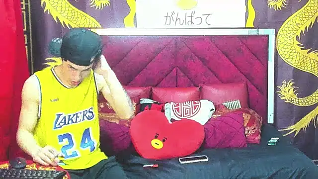 Snapshot of Pride_couple chatting on February 21, 2026, 11:17 pm Pride couple online show from February 21, 2026, 11:17 pm