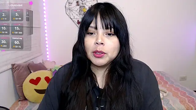 Snapshot of EllieMoonX chatting on June 5, 2026, 11:54 pm EllieMoonX online show from June 5, 2026, 11:54 pm