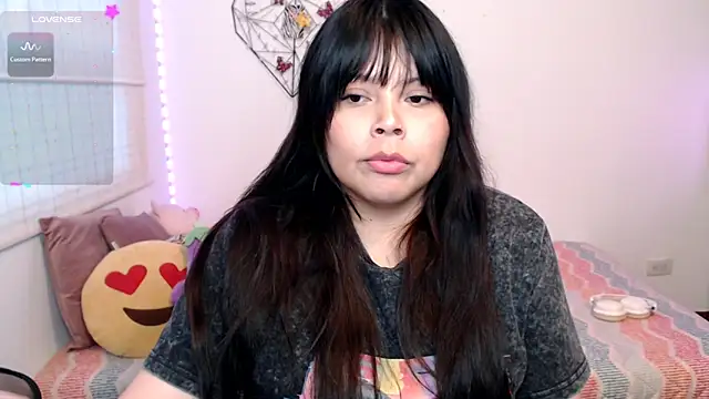 Snapshot of EllieMoonX chatting on June 9, 2026, 10:54 pm EllieMoonX online show from June 9, 2026, 10:54 pm