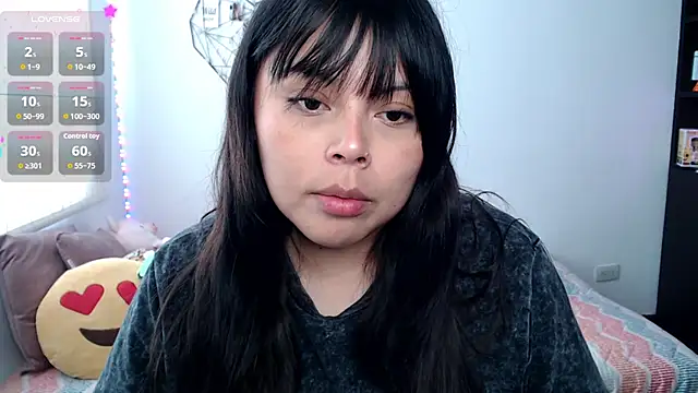 Snapshot of EllieMoonX chatting on June 12, 2026, 7:24 pm EllieMoonX online show from June 12, 2026, 7:24 pm