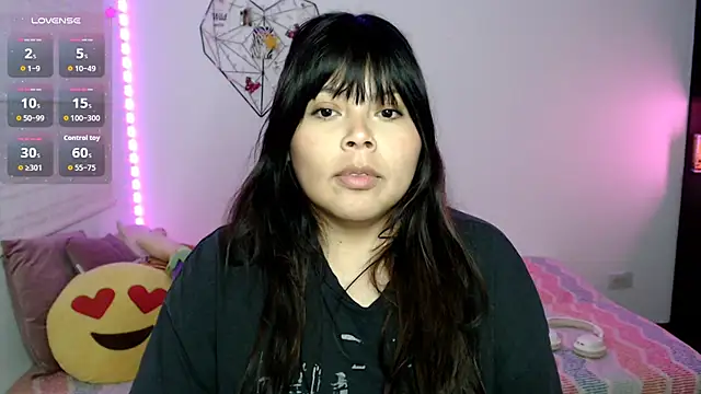 EllieMoonX online show from July 22, 2026, 11:29 pm