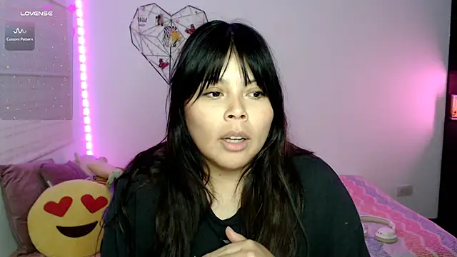 EllieMoonX online show from July 23, 2026, 2:20 am