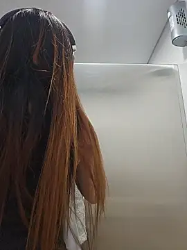 Snapshot of Meganthomson chatting on November 21, 2025, 9:02 pm Meganthomson online show from November 21, 2025, 9:02 pm