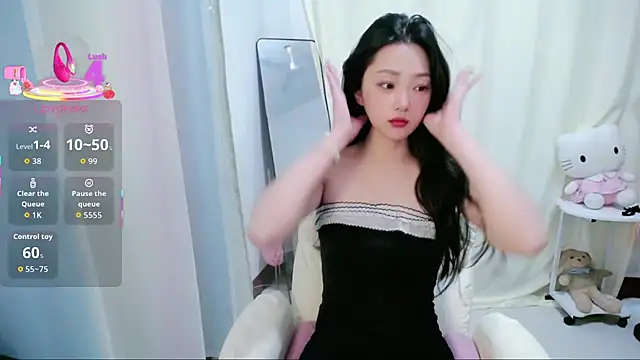 jiangjiangas online show from April 29, 2026, 9:43 pm