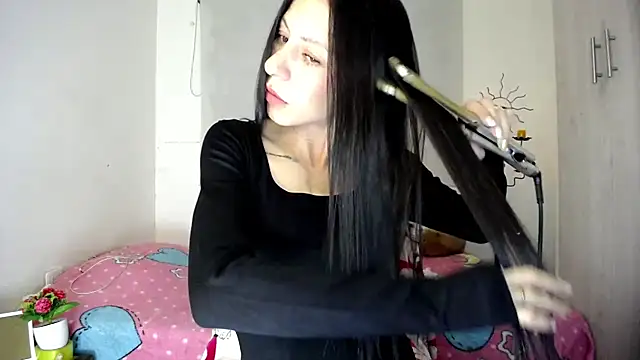 Snapshot of you_yuyuu chatting on February 25, 2026, 5:17 am you yuyuu online show from February 25, 2026, 5:17 am