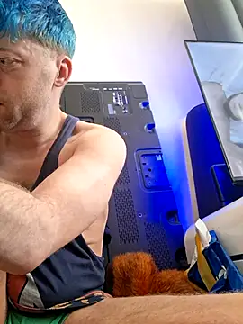 DelayedAnalog720 online show from January 18, 2026, 11:03 am