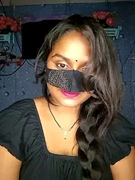Sweet-Maddlina online show from May 28, 2026, 2:03 pm