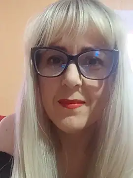 Snapshot of Amelialove42 chatting on November 14, 2025, 11:20 am Amelialove42 online show from November 14, 2025, 11:20 am