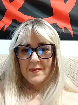 Snapshot of Amelialove42 chatting on December 13, 2025, 7:53 pm Amelialove42 online show from December 13, 2025, 7:53 pm