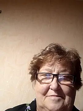 Snapshot of Katherine735 chatting on October 15, 2025, 9:59 pm Katherine735 online show from October 15, 2025, 9:59 pm