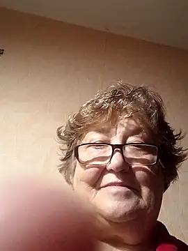 Snapshot of Katherine735 chatting on October 23, 2025, 10:08 pm Katherine735 online show from October 23, 2025, 10:08 pm