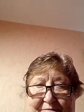 Snapshot of Katherine735 chatting on October 24, 2025, 1:07 pm Katherine735 online show from October 24, 2025, 1:07 pm