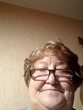 Snapshot of Katherine735 chatting on October 25, 2025, 1:13 am Katherine735 online show from October 25, 2025, 1:13 am