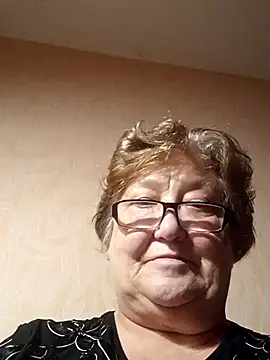 Snapshot of Katherine735 chatting on November 1, 2025, 9:50 pm Katherine735 online show from November 1, 2025, 9:50 pm