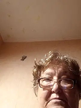 Snapshot of Katherine735 chatting on November 3, 2025, 2:57 am Katherine735 online show from November 3, 2025, 2:57 am