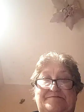 Snapshot of Katherine735 chatting on November 4, 2025, 8:52 pm Katherine735 online show from November 4, 2025, 8:52 pm