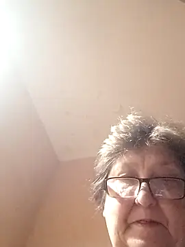 Snapshot of Katherine735 chatting on November 15, 2025, 7:21 pm Katherine735 online show from November 15, 2025, 7:21 pm