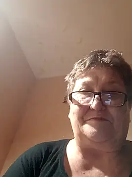 Snapshot of Katherine735 chatting on November 17, 2025, 7:52 pm Katherine735 online show from November 17, 2025, 7:52 pm