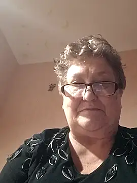 Snapshot of Katherine735 chatting on November 26, 2025, 12:39 pm Katherine735 online show from November 26, 2025, 12:39 pm