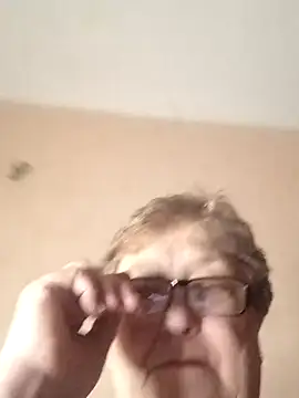 Snapshot of Katherine735 chatting on December 14, 2025, 3:50 pm Katherine735 online show from December 14, 2025, 3:50 pm