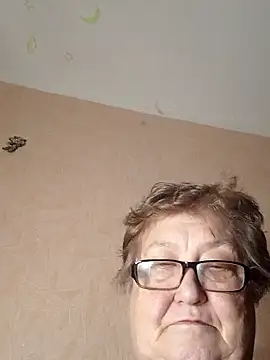 Snapshot of Katherine735 chatting on January 9, 2026, 11:28 pm Katherine735 online show from January 9, 2026, 11:28 pm