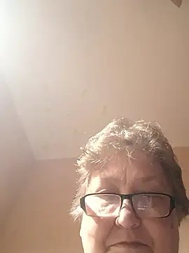 Snapshot of Katherine735 chatting on January 14, 2026, 7:52 pm Katherine735 online show from January 14, 2026, 7:52 pm