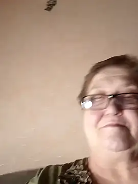 Snapshot of Katherine735 chatting on February 16, 2026, 11:56 pm Katherine735 online show from February 16, 2026, 11:56 pm