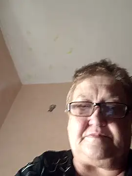 Snapshot of Katherine735 chatting on February 21, 2026, 7:37 pm Katherine735 online show from February 21, 2026, 7:37 pm