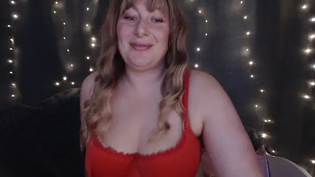 Snapshot of Yummy_Gloria chatting on October 19, 2025, 12:39 pm Yummy Gloria online show from October 19, 2025, 12:39 pm