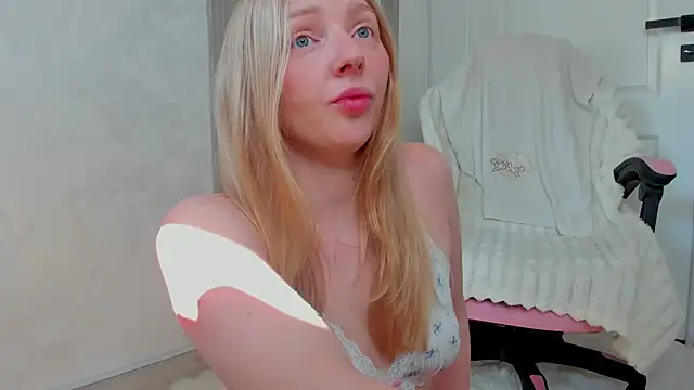 SundyRose online show from June 21, 2026, 6:16 am
