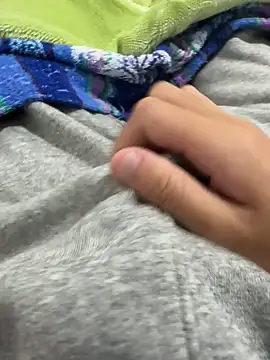 Snapshot of haruki_18old chatting on November 8, 2025, 8:14 am haruki 18old online show from November 8, 2025, 8:14 am