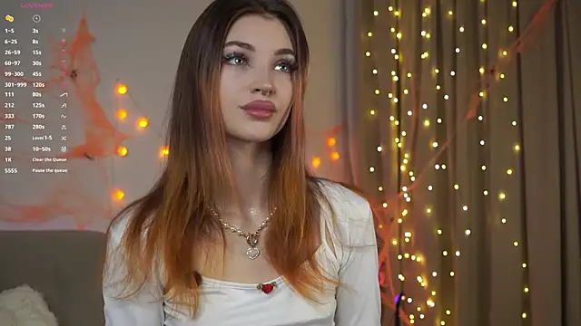 Snapshot of beckymadsons chatting on November 24, 2025, 1:11 pm beckymadsons online show from November 24, 2025, 1:11 pm