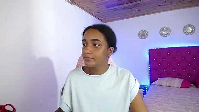 Snapshot of millysweetass chatting on November 25, 2025, 9:15 pm millysweetass online show from November 25, 2025, 9:15 pm