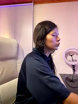 Snapshot of Ninfa_pink chatting on November 21, 2025, 9:13 pm Ninfa pink online show from November 21, 2025, 9:13 pm