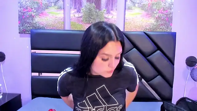 Snapshot of GAbrielaBotero chatting on November 13, 2025, 7:35 pm GAbrielaBotero online show from November 13, 2025, 7:35 pm