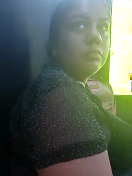 solnechka1 online show from October 15, 2025, 2:01 am