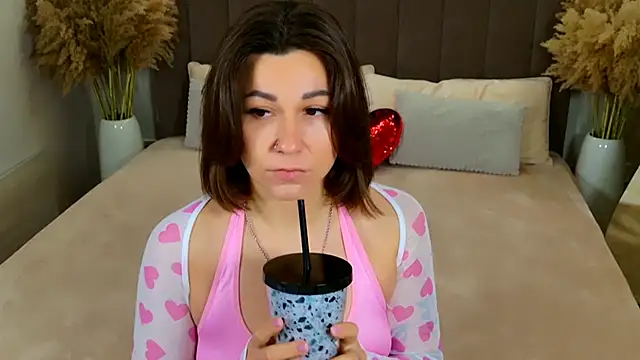 EdenSolis online show from January 9, 2026, 11:02 am