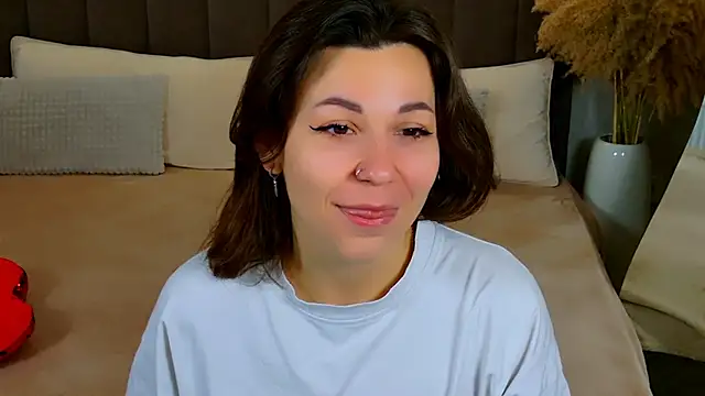 Snapshot of EdenSolis chatting on April 26, 2026, 8:56 am EdenSolis online show from April 26, 2026, 8:56 am
