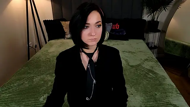 BaileeLynn online show from February 1, 2026, 12:48 pm