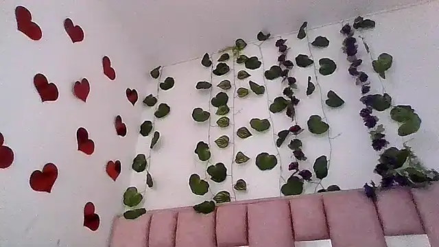 Snapshot of abby_moss_2 chatting on May 26, 2026, 12:34 pm abby moss 2 online show from May 26, 2026, 12:34 pm