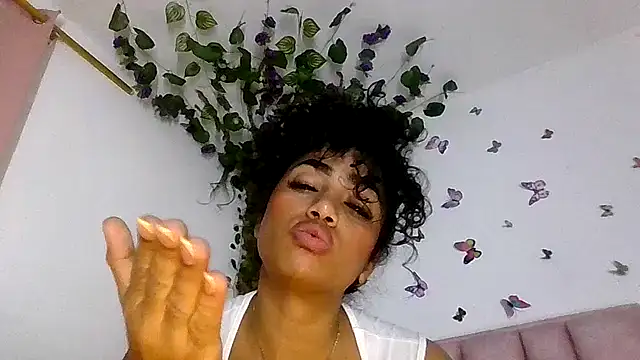 Snapshot of abby_moss_2 chatting on July 5, 2026, 4:19 am abby moss 2 online show from July 5, 2026, 4:19 am
