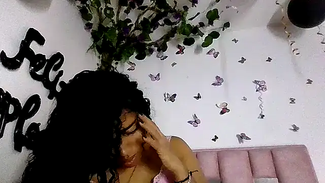 Snapshot of abby_moss_2 chatting on July 24, 2026, 12:14 pm abby moss 2 online show from July 24, 2026, 12:14 pm