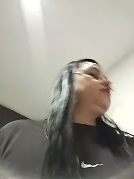 Snapshot of Candy-Samanthy chatting on October 22, 2025, 9:36 pm Candy-Samanthy online show from October 22, 2025, 9:36 pm