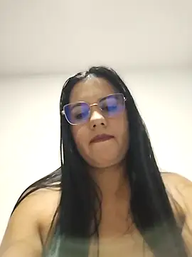 Snapshot of Candy-Samanthy chatting on October 26, 2025, 8:48 pm Candy-Samanthy online show from October 26, 2025, 8:48 pm