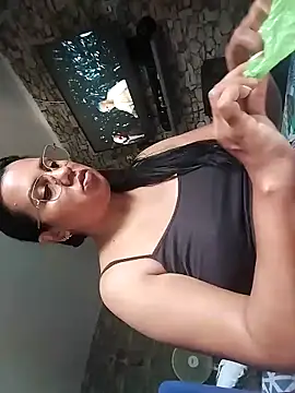 Snapshot of Candy-Samanthy chatting on October 30, 2025, 1:56 pm Candy-Samanthy online show from October 30, 2025, 1:56 pm