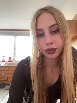 JudithCarly online show from December 17, 2025, 2:23 pm