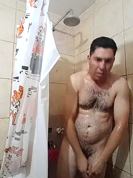 Ezeaxl online show from April 10, 2026, 9:30 pm